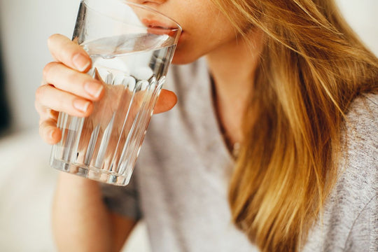 Why Does My Stomach Hurt After Drinking Water? Causes and Fixes