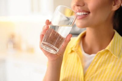 Does Water Have Calories? A Breakdown by Water Type